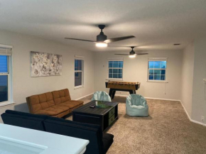 Lush, spacious 5-bdr near attrns
